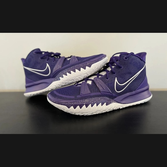 purple kyrie 7